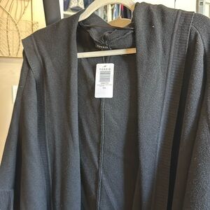 Torrid beautiful black hooded ruana wrap sweater. So warm so cute!!size 5/6